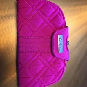 Vera Bradley Kiss and Snap Wallet